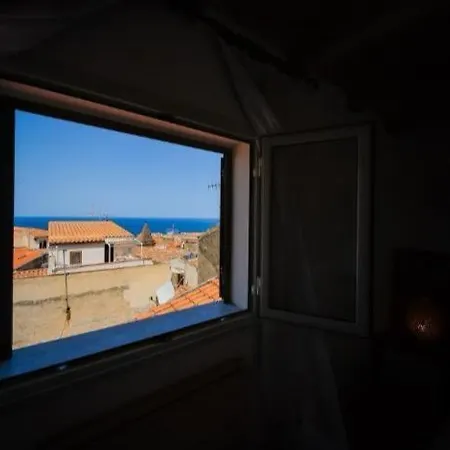 Apartament Tower Sea View - Su 3 Livelli